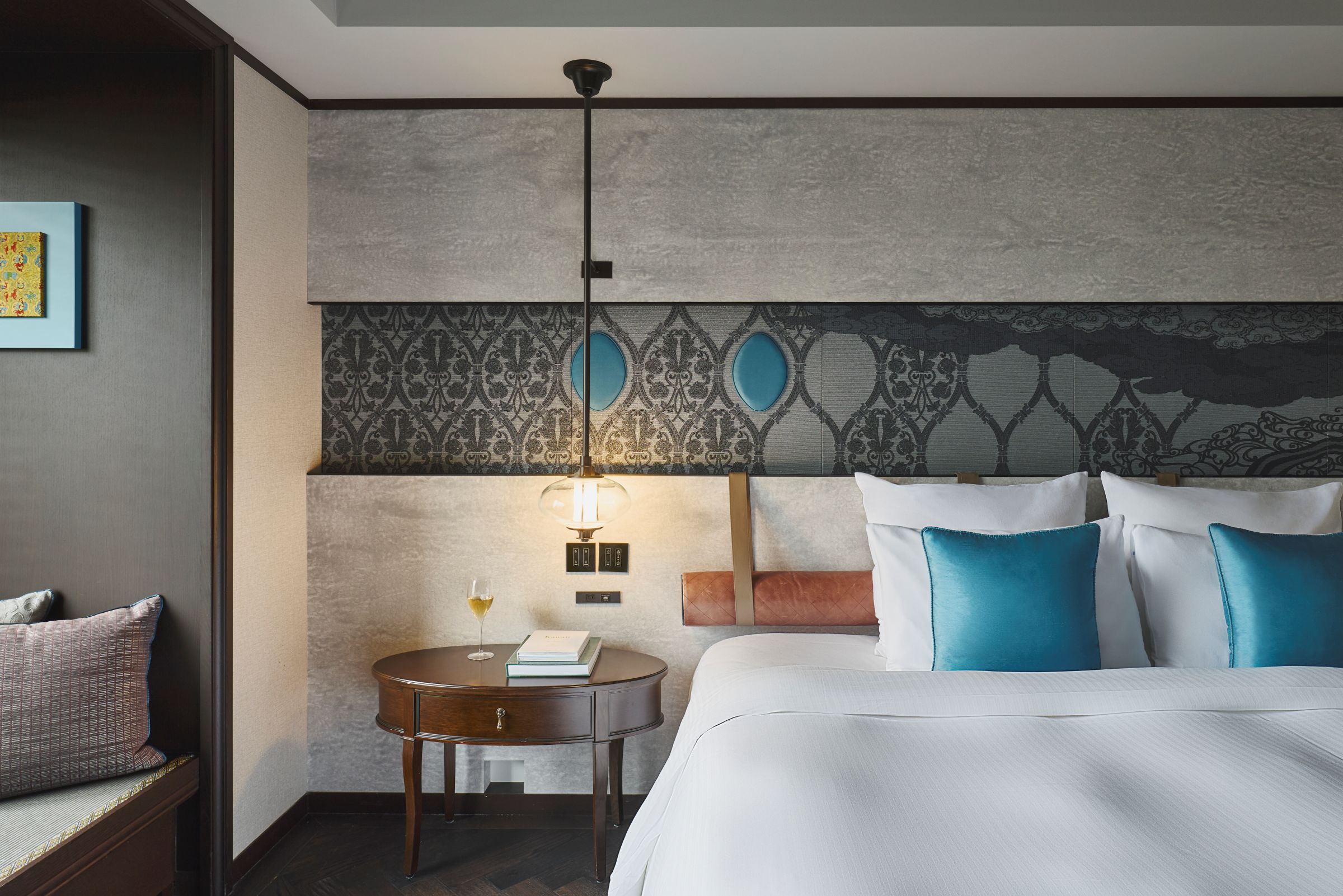 dhawa2601_20291 Deluxe King.jpg